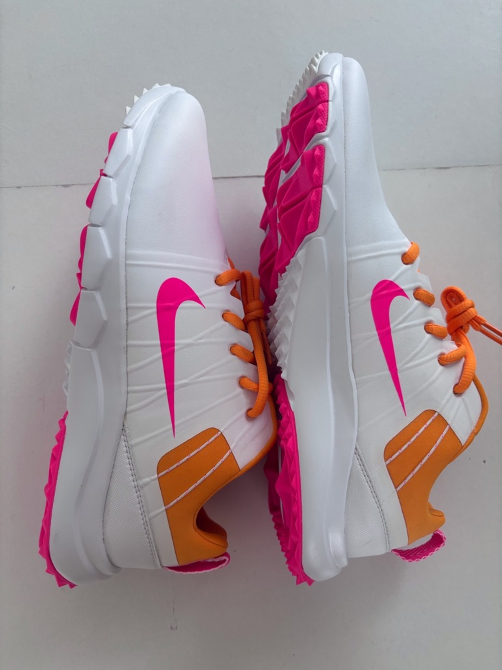 Brand new Nike Ladies Pro Golf Shoes - Picture 3 of 5